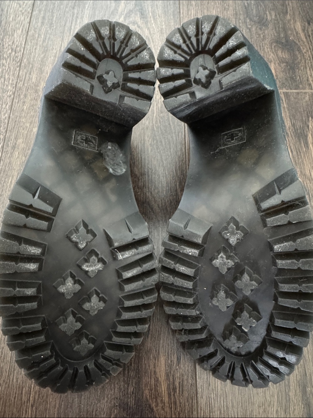Dr. Martens Cordelia Booties - Picture 9 of 9